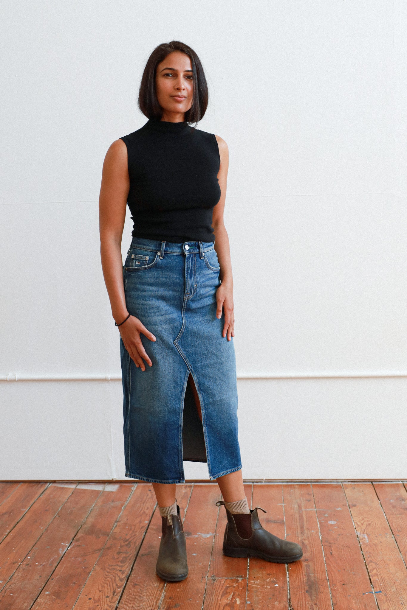 Orejas Women's | Sleeveless Mock-neck Hemp Ribbed Knitted Tank Top